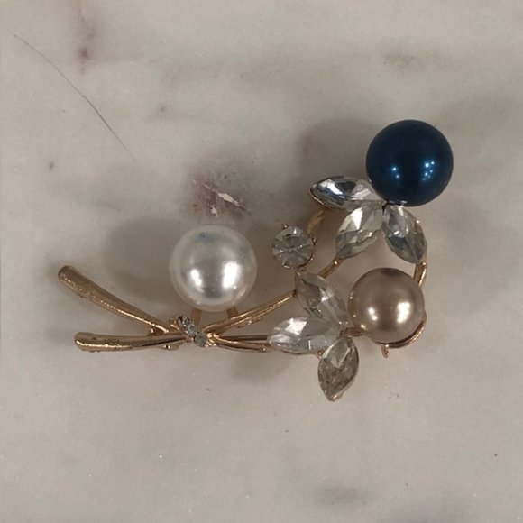 Vintage Gold Rose Flower Brooch Pin with Pearls & Diamonds - Elegant, Mi… - Picture 2 of 4